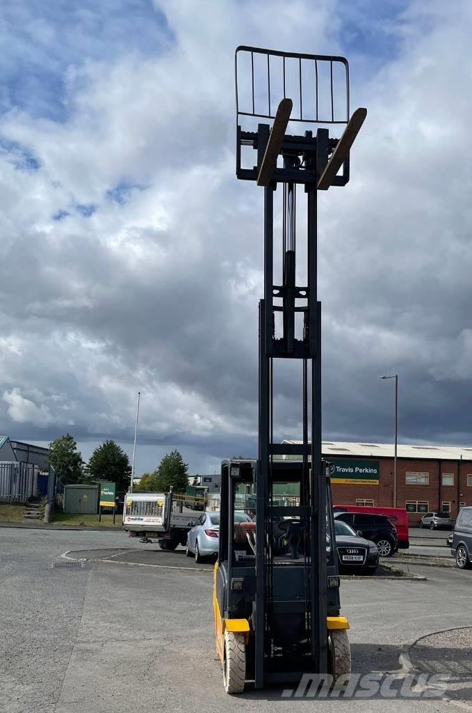 Jungheinrich TFG 320 Stivuitor GPL