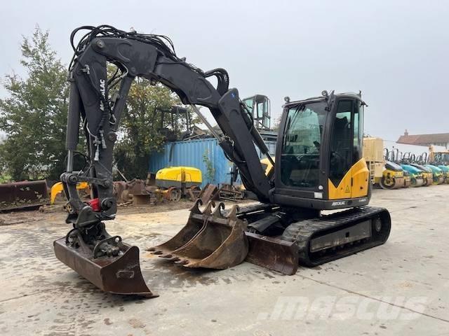 Mecalac 8 M CR Excavatoare 7t - 12t