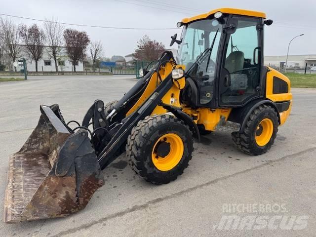 JCB 406 Incarcator pe pneuri