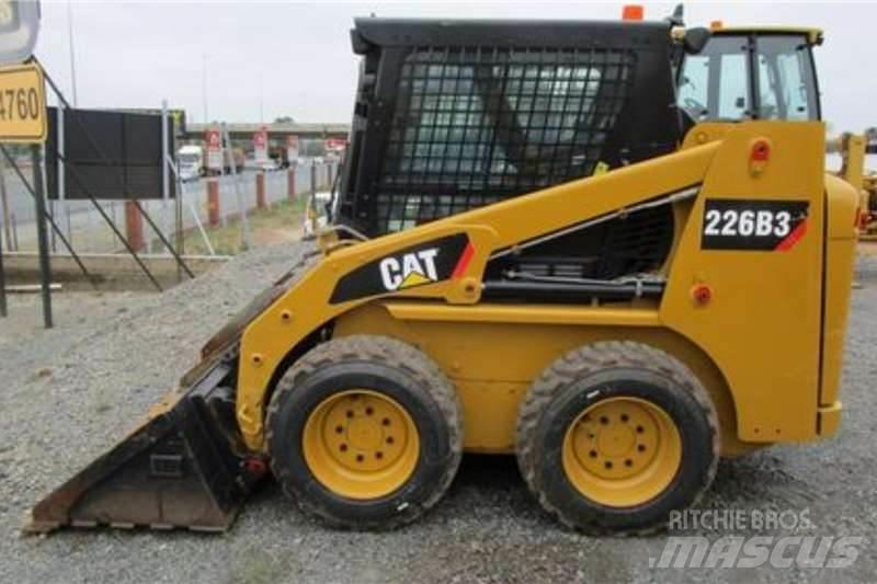 CAT 226B3 Altele