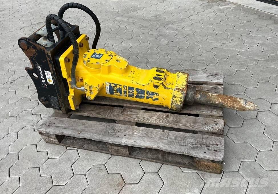 Epiroc SB302 cupe zdrobitoare