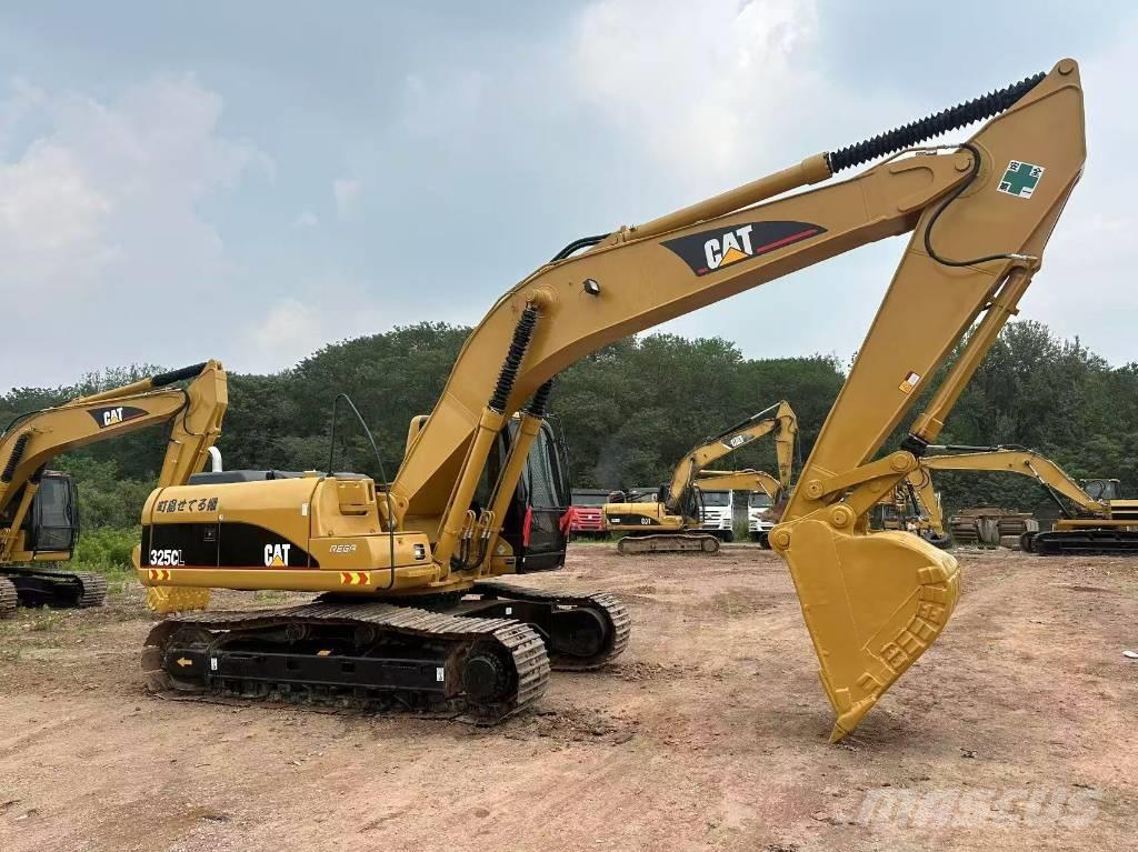 CAT 325 CL Excavatoare pe șenile
