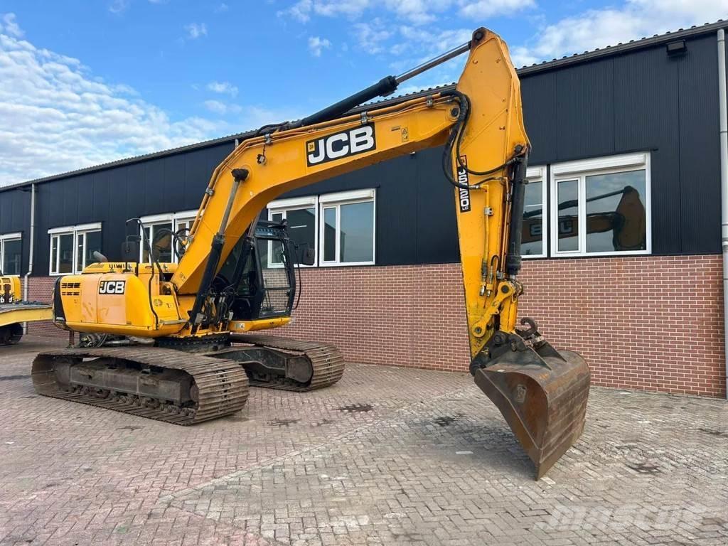 JCB JS220LC Excavatoare pe șenile
