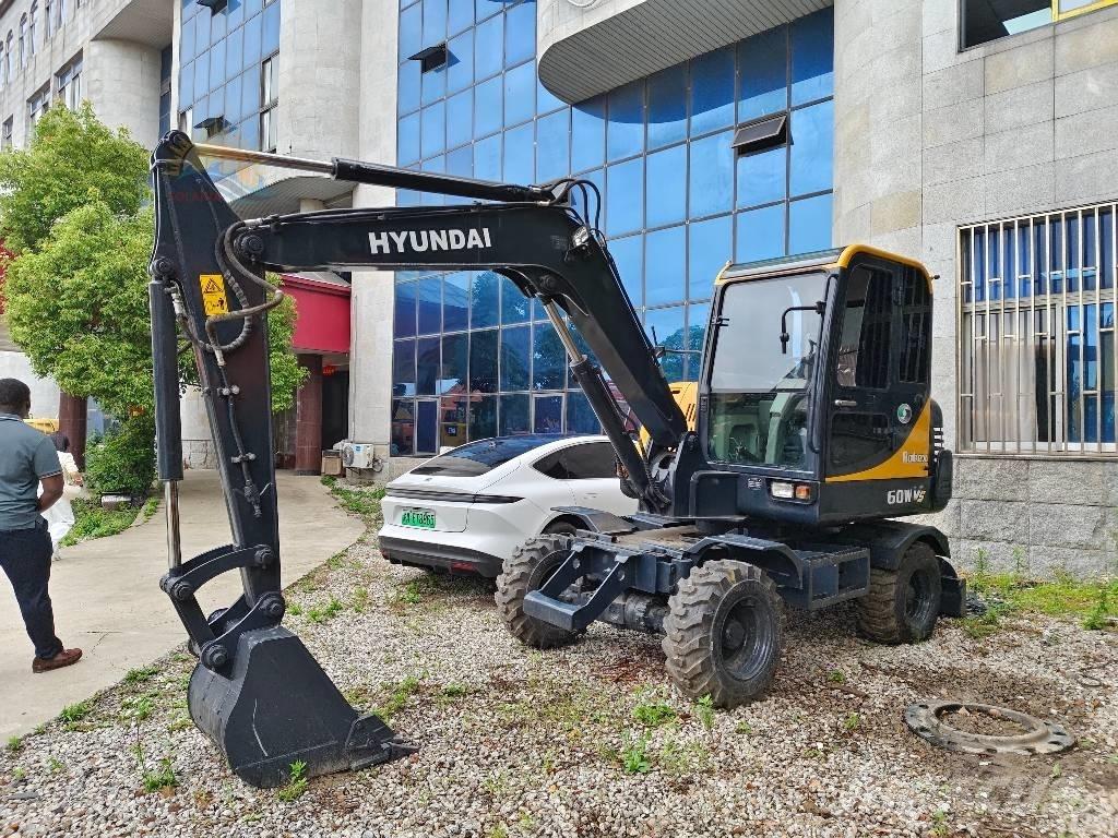 CAT R60W Excavatoare cu roti