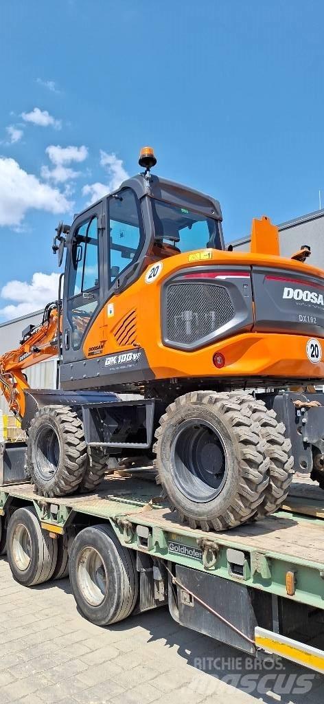 Doosan DX 100 W-7 Excavatoare cu roti