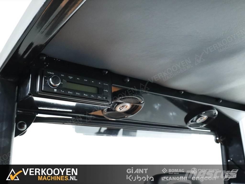 GiANT G3500 Incarcator pe pneuri