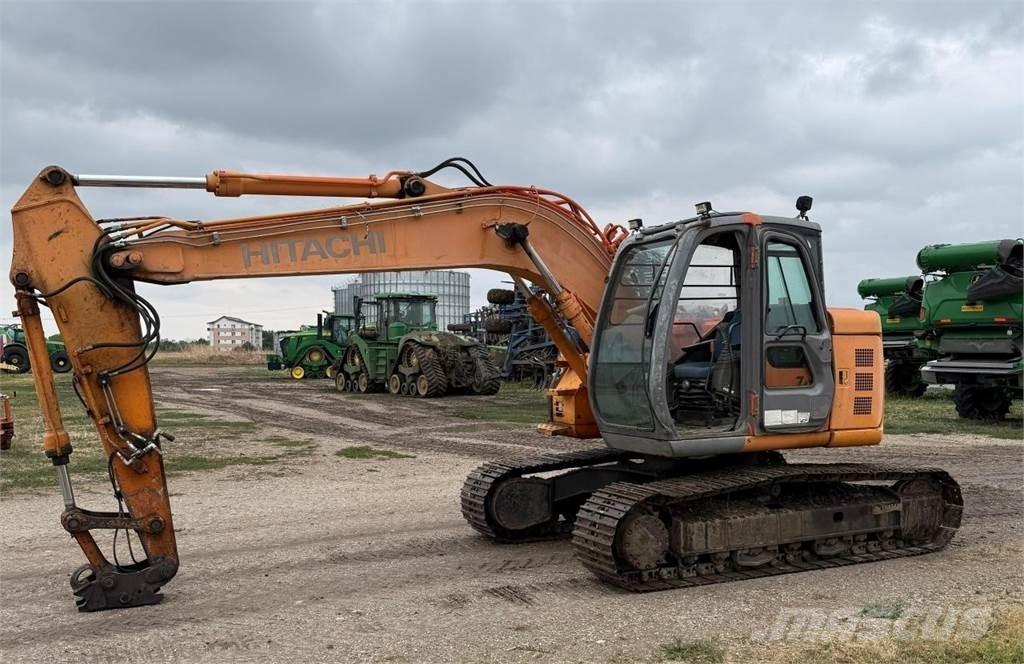 Hitachi ZX135US Excavatoare pe șenile
