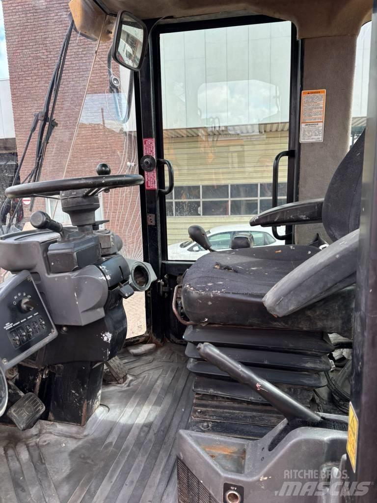 CAT 924 G Incarcator pe pneuri