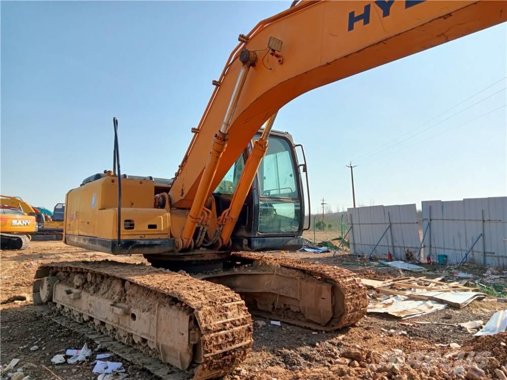 Hyundai R225LC-7 Excavatoare pe șenile
