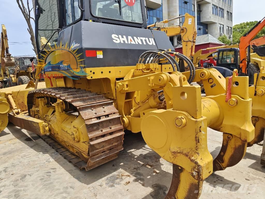 Shantui SD 22 Buldozere pe senile