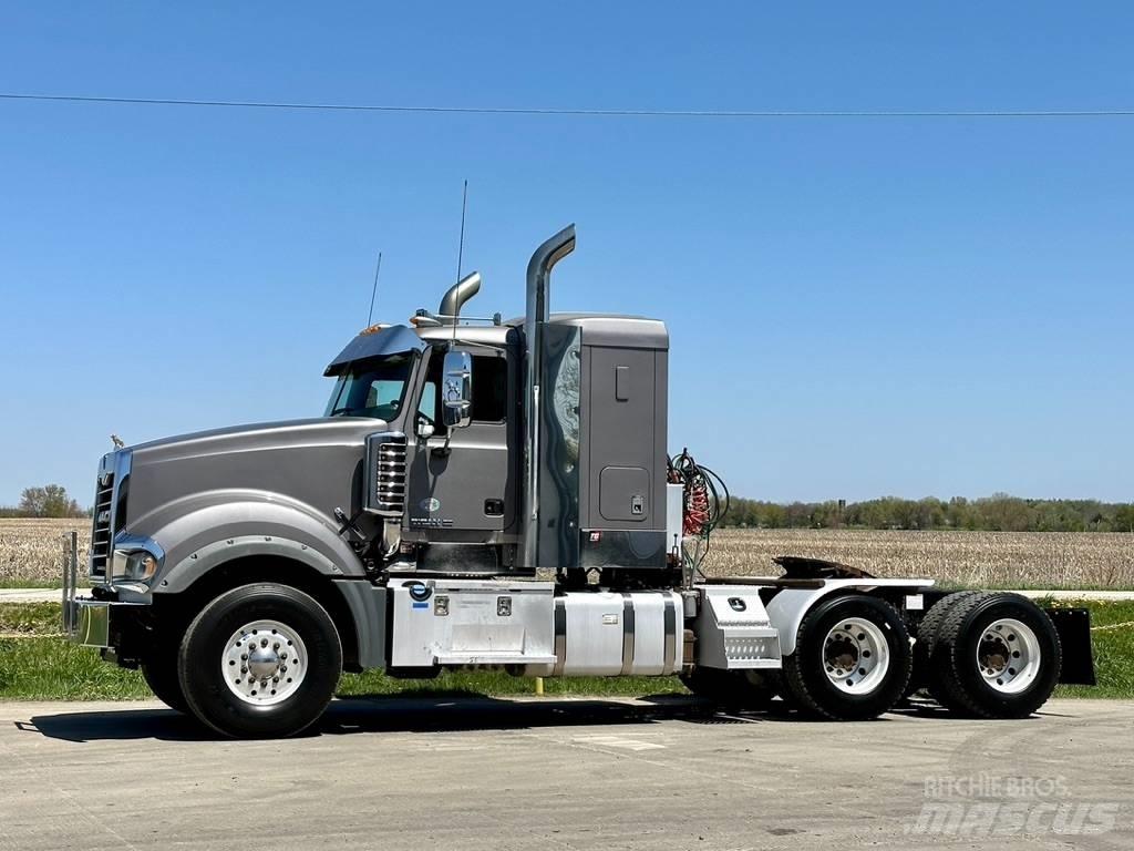 Mack Titan TD 713 Camion cabina sasiu