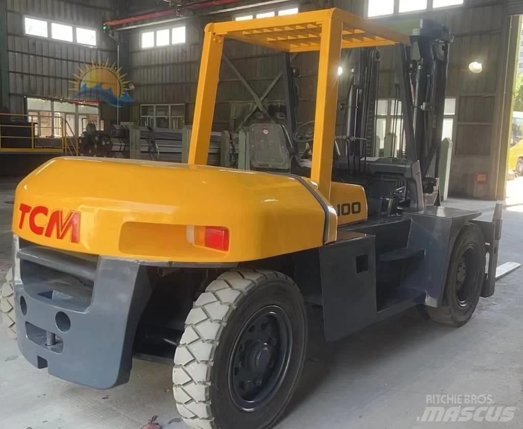TCM 100 Stivuitor cu catarg retractabil