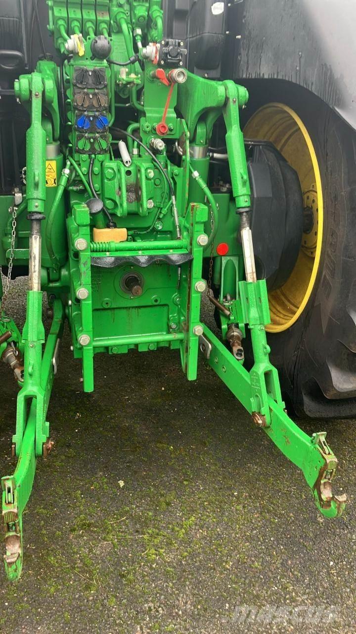 John Deere 6230R Tractoare