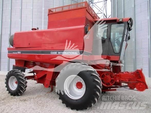 Case IH 1660 Combine de secerat
