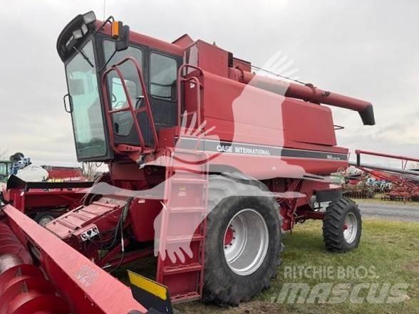 Case IH 1680 Combine de secerat