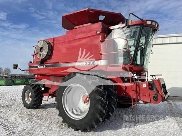 Case IH 2388 Combine de secerat