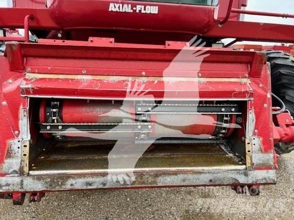 Case IH 2388 Combine de secerat