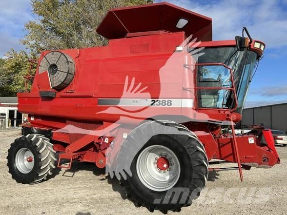 Case IH 2388 Combine de secerat