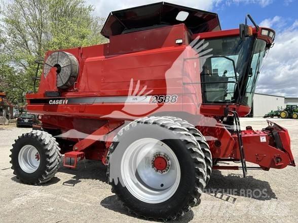 Case IH 2588 Combine de secerat
