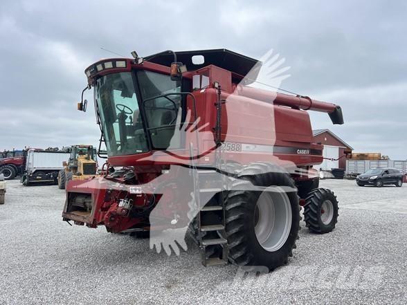 Case IH 2588 Combine de secerat