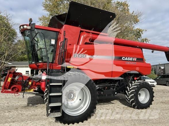Case IH 6130 Combine de secerat