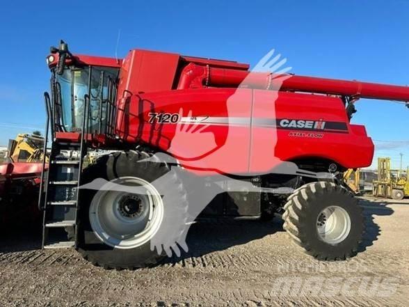 Case IH 7120 Combine de secerat
