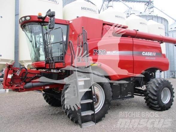 Case IH 7120 Combine de secerat