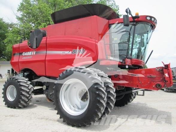 Case IH 8010 Combine de secerat