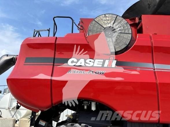 Case IH 8010 Combine de secerat