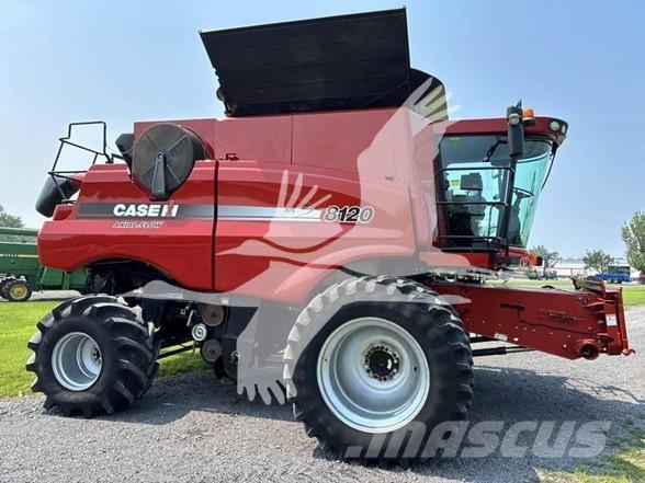 Case IH 8120 Combine de secerat
