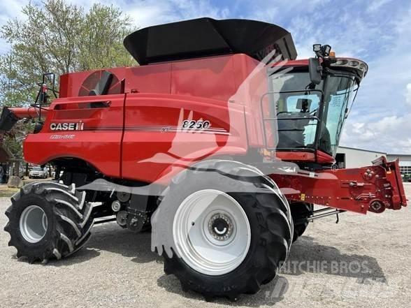 Case IH 8250 Combine de secerat