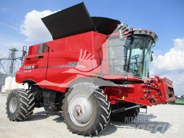 Case IH 8250 Combine de secerat