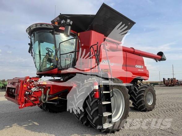 Case IH 8250 Combine de secerat