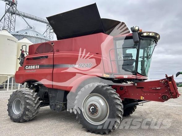 Case IH 9240 Combine de secerat