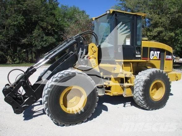 CAT IT28G Incarcator pe pneuri