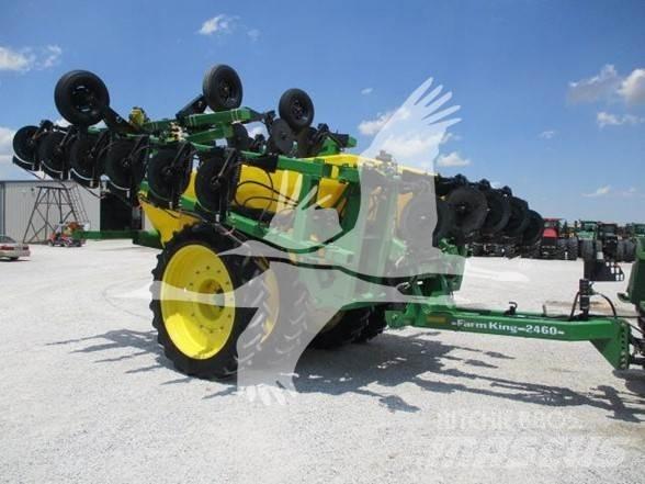 Farm King 2460 Împrastierea mineralelor