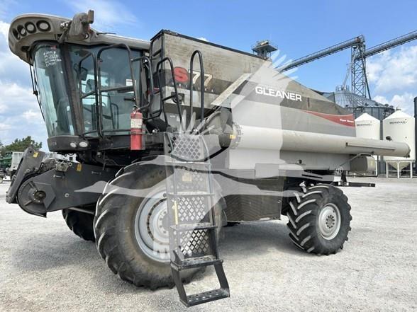 Gleaner S77 Combine de secerat