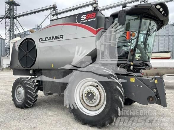 Gleaner S98 Combine de secerat