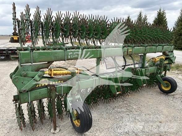 John Deere 400 Alte masini si accesorii de cultivat