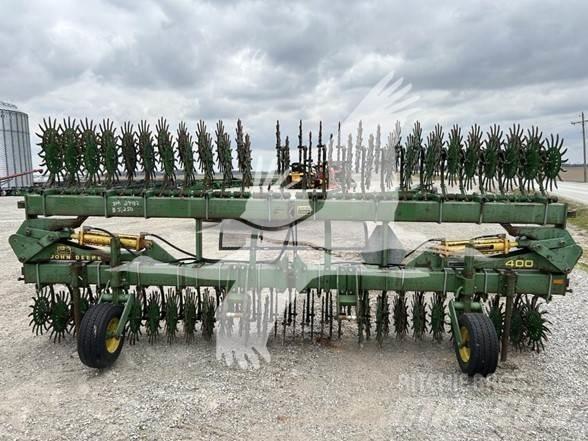 John Deere 400 Alte masini si accesorii de cultivat