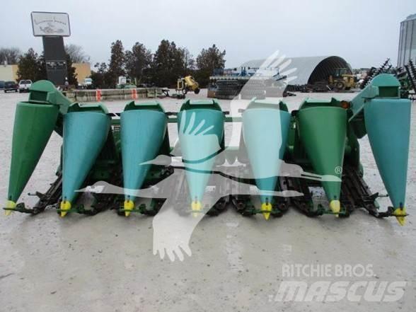 John Deere 693 Combine capete pentru culegatoare