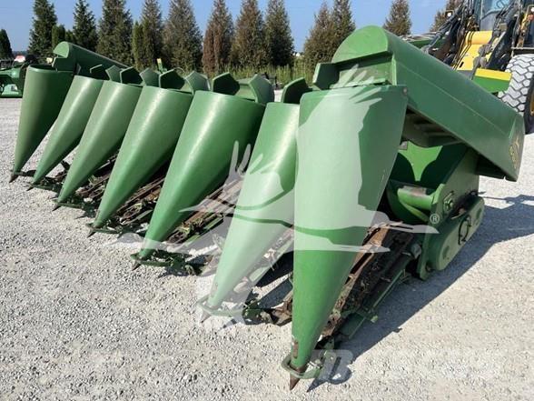 John Deere 693 Combine capete pentru culegatoare