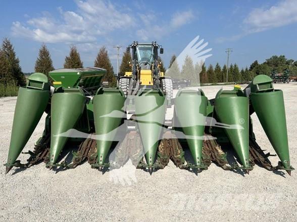 John Deere 693 Combine capete pentru culegatoare