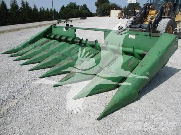 John Deere 843 Combine capete pentru culegatoare