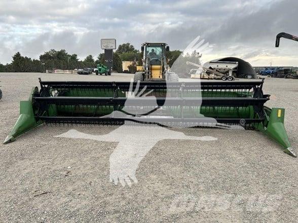 John Deere 920 Combine capete pentru culegatoare
