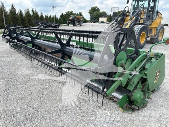 John Deere 925 Combine capete pentru culegatoare