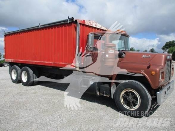 Mack R686ST Utilaje construcții - Altele