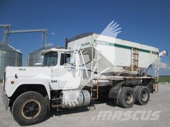 Mack R686ST Utilaje construcții - Altele