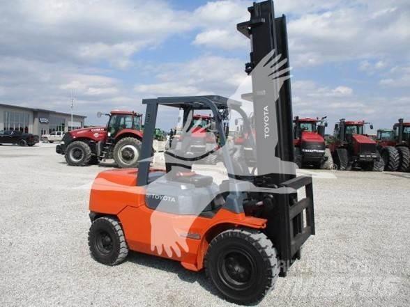 Toyota 7FDU45 Stivuitor diesel