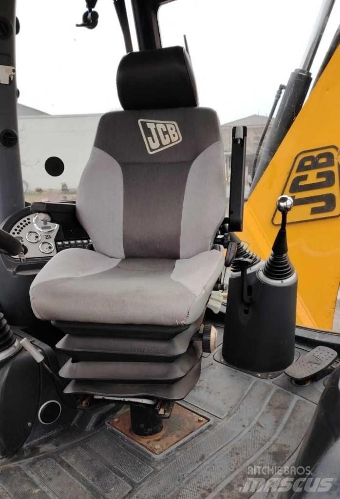JCB 3 CX Buldoexcavatoare